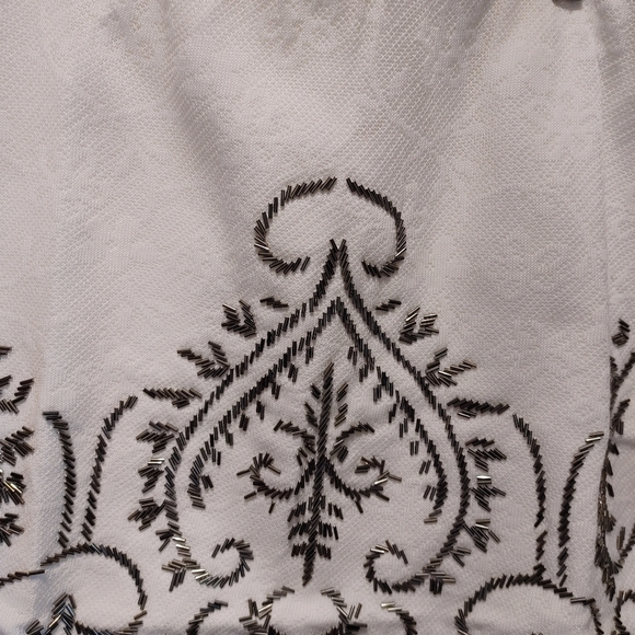 Embellished Mini skirt size large - Picture 6 of 9